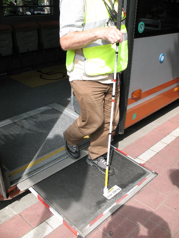 MIVBAccessibus1w.JPG
